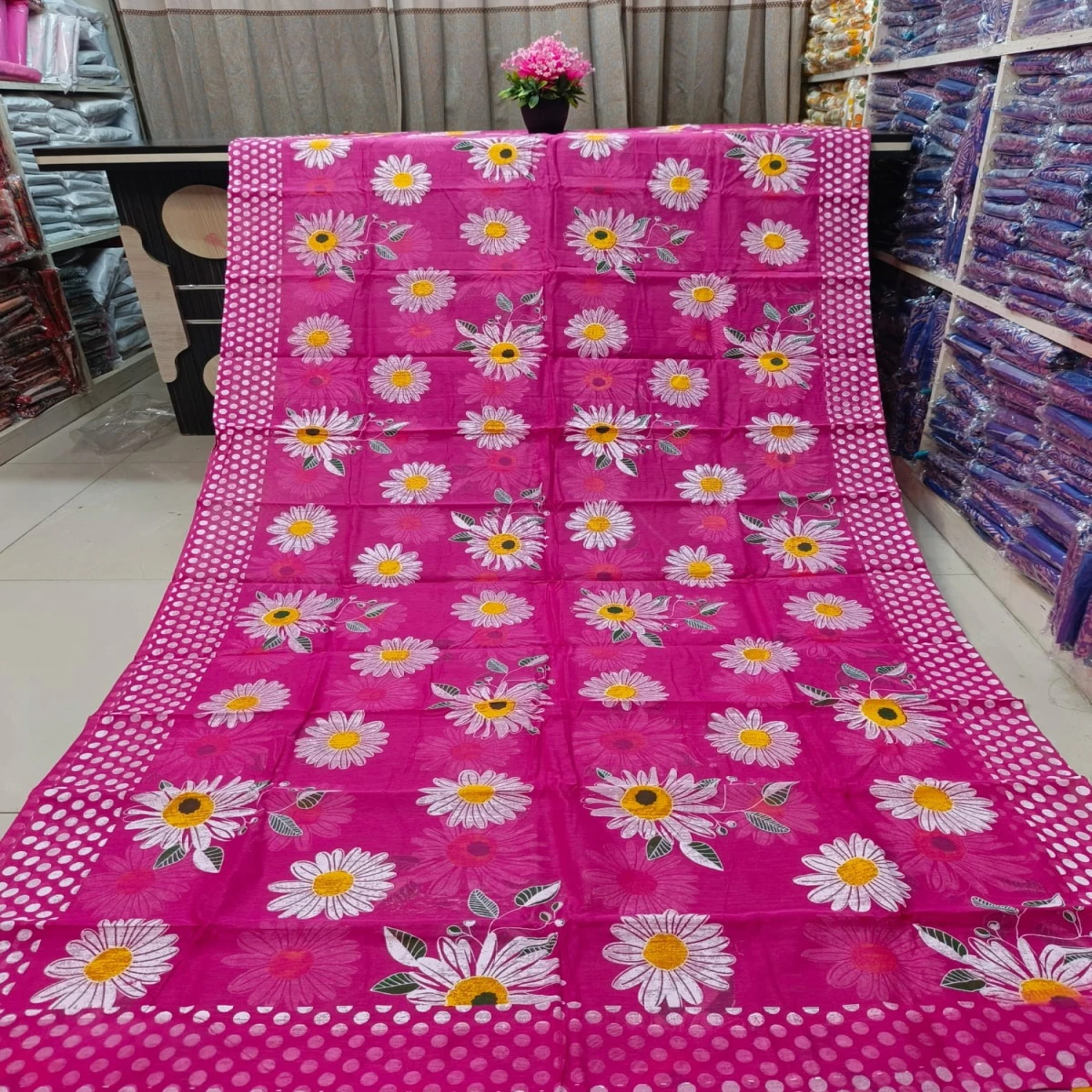 প্রিমিয়াম হাফ সিল্ক শাড়ি